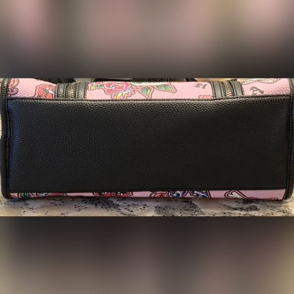 Ed Hardy Pink Skull Floral Hearts Women's Bag Satchel Crossbody NWT Retail $99 - Picture 7 of 15